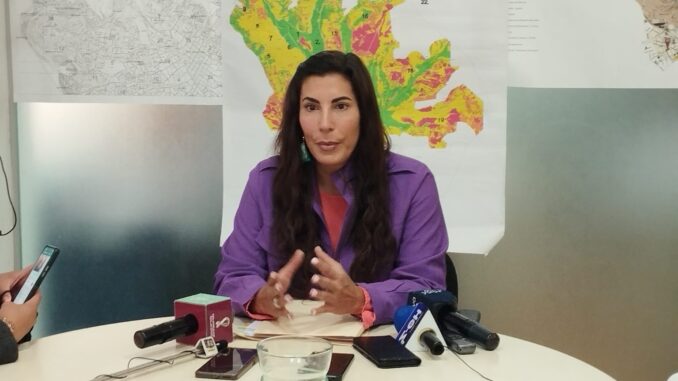 ROXANA (1)