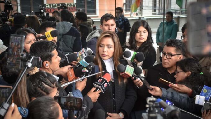 Viceministra Alcón