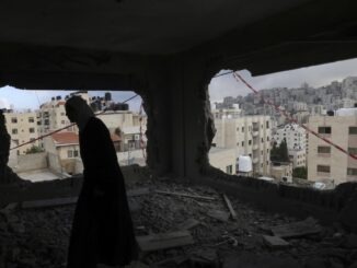 Dos madres mueren cada hora por la guerra en Gaza, recuerda ONU Mujeres