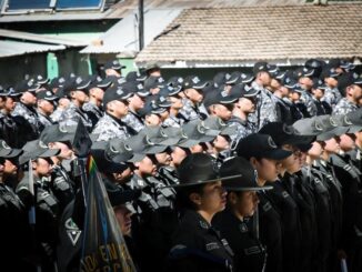 Policía