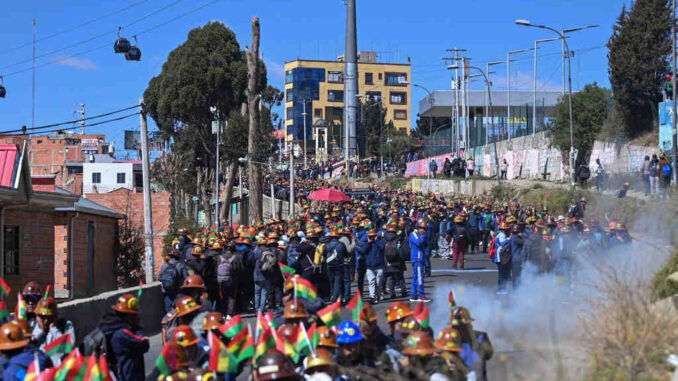 Bolivians protest in La Paz and El Alto against President Rodrigo Paz's government