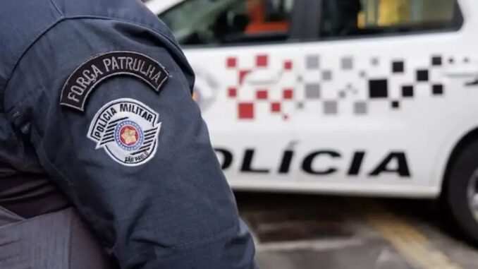 Policía