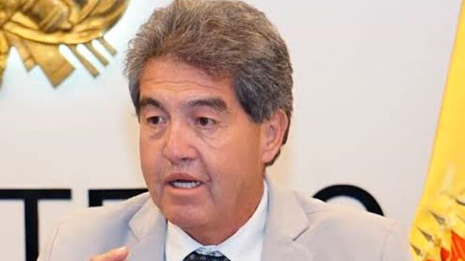 paredes Paredes